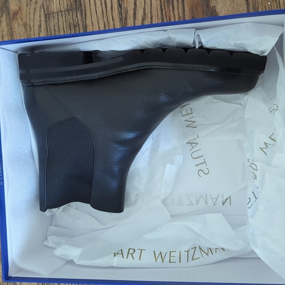 Stuart Weitzman Leather Dylan Chelsea Boots - Picture 4 of 5